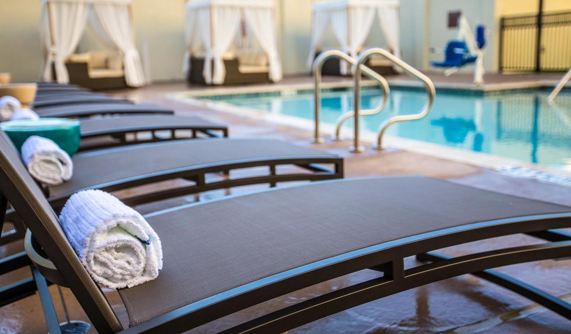 Cambria Hotel Waco University Riverfront Exterior photo